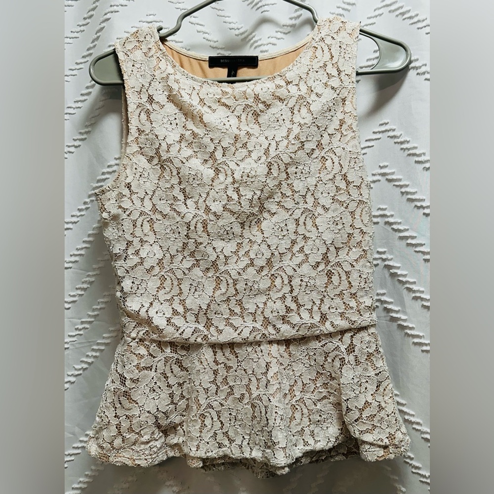 BCBGMaxAzria Cream Sleeveless Top Size Small